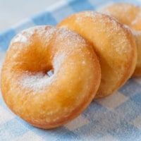 Zdrowe p�czki, faworki, rogaliki i obwarzanki - przepisy na T�usty Czwartek